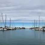 Bellavista Houseboat בפורטורוז