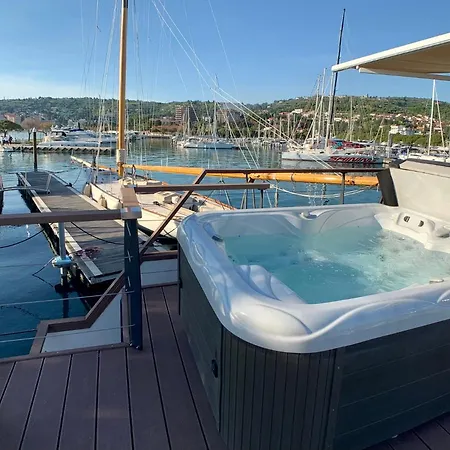 Appartamento Bellavista Houseboat Portorose