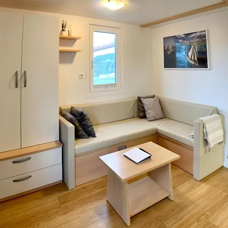 Apartment Bellavista Houseboat *