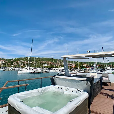 Bellavista Houseboat Apartment Portoroz