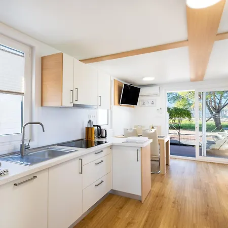 Bellavista Houseboat Apartment Portoroz