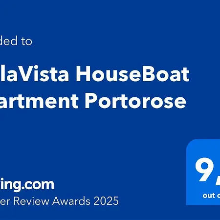 Bellavista Houseboat