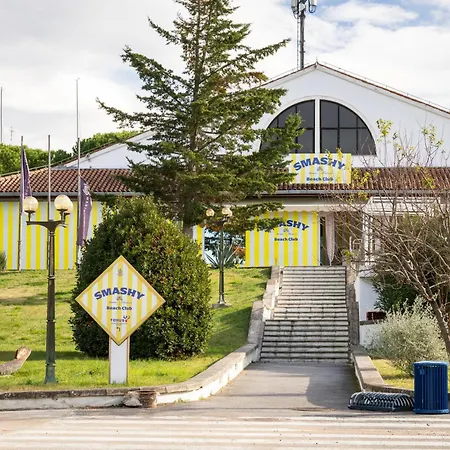 Bellavista Houseboat *