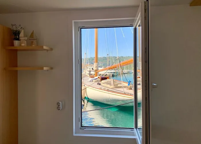 Bellavista Houseboat Lejlighed