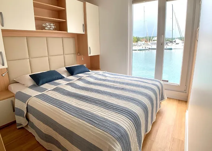 Bellavista Houseboat Portoroz