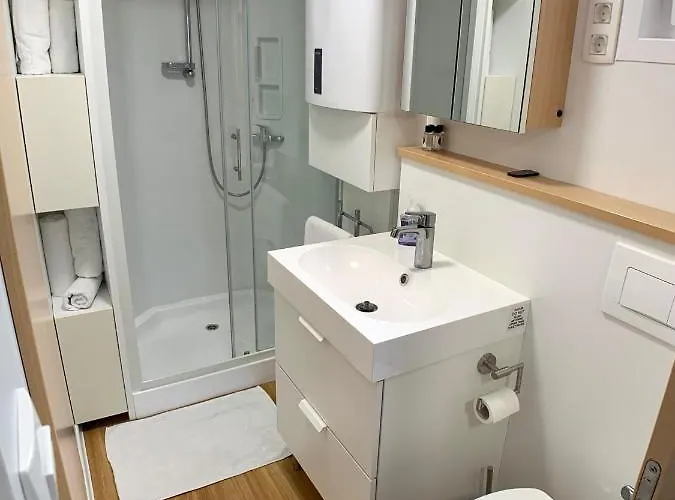 Bellavista Houseboat Apartment Portoroz