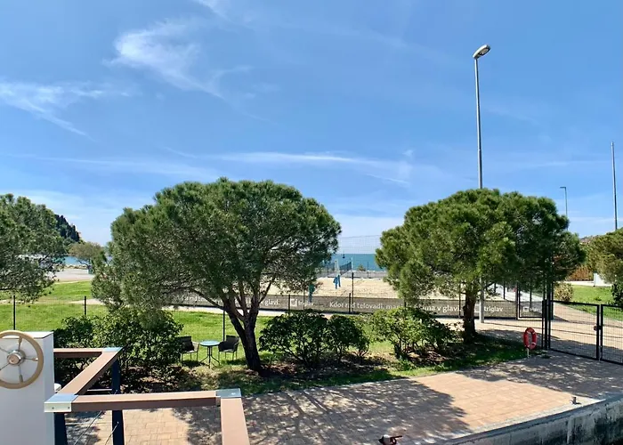 Bellavista Houseboat *