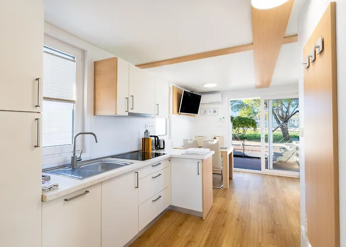 Bellavista Houseboat Apartment Portoroz