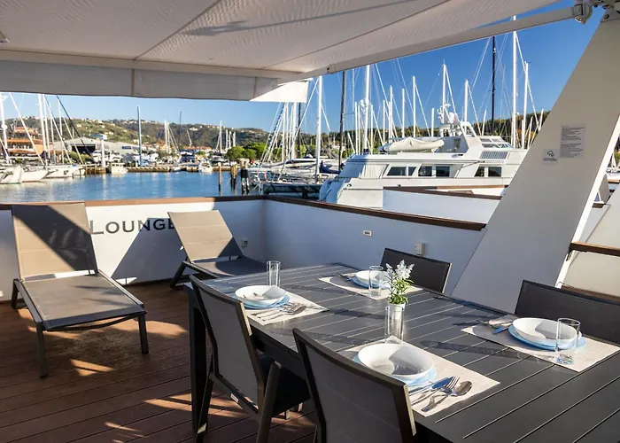 Bellavista Houseboat Apartment Portoroz