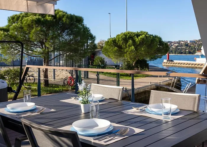 Apartment Bellavista Houseboat Portoroz