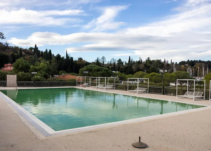 Daire Bellavista Houseboat *